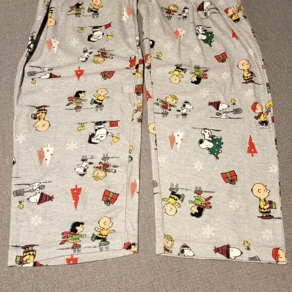 Peanuts Christmas Pajama Set Womens Large Gray Snoopy Charlie Brown Flannel PJs - Picture 12 of 16